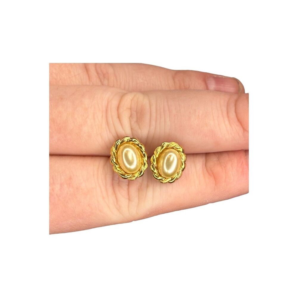 Vintage Gold-Tone Metal Oval Rope-Textured Faux Pearl Stud Earrings Women's - Picture 4 of 5